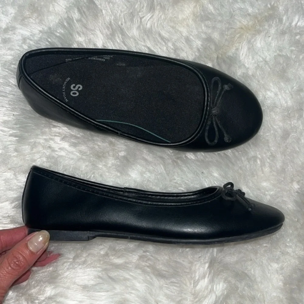 SO Girls Black Leather Ballet Flats Shoes Sz 1